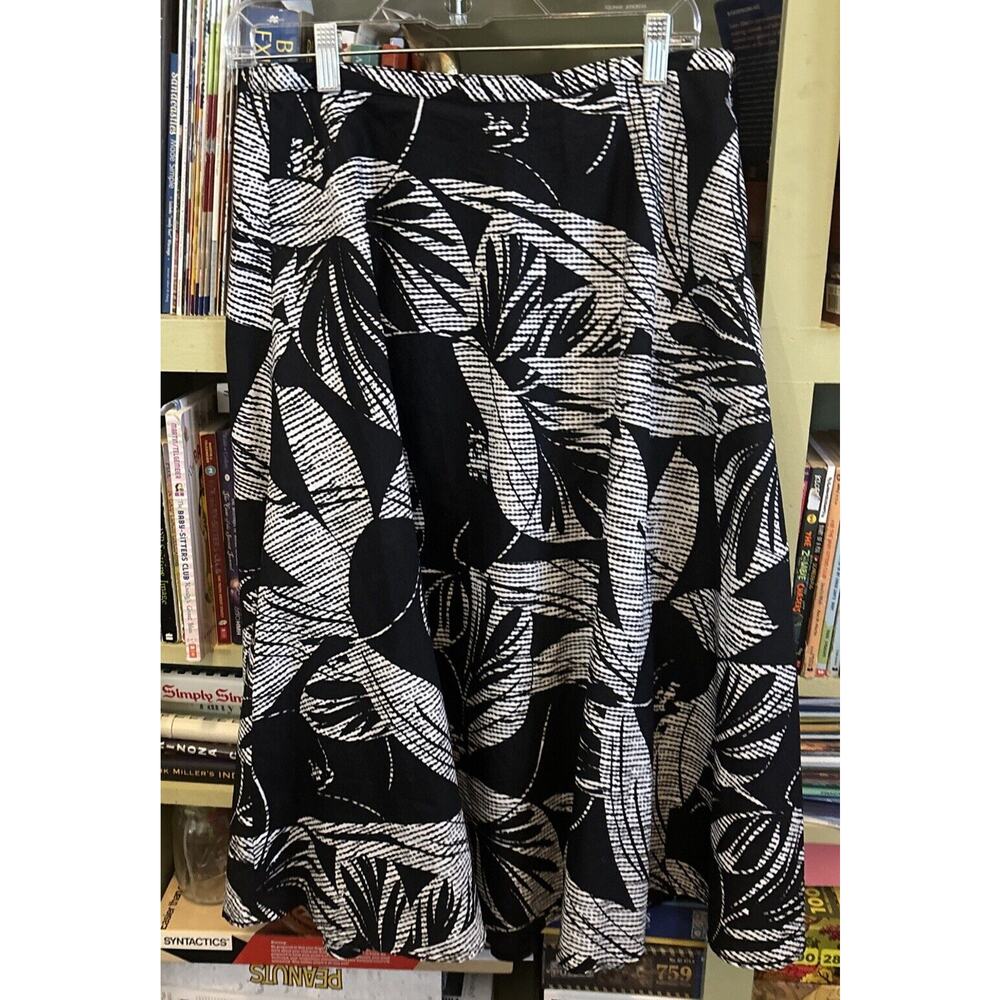 CHICO'S Midi Skirt LINED Sz 1 Full Black Palm Leaf Boho S/M (8/10) Broomstick